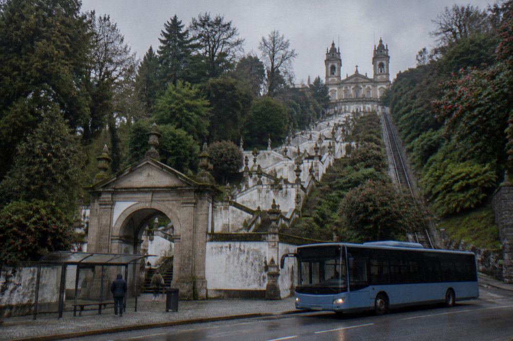 A TUB city bus at the Portico stop below the Bom Jesus stairway