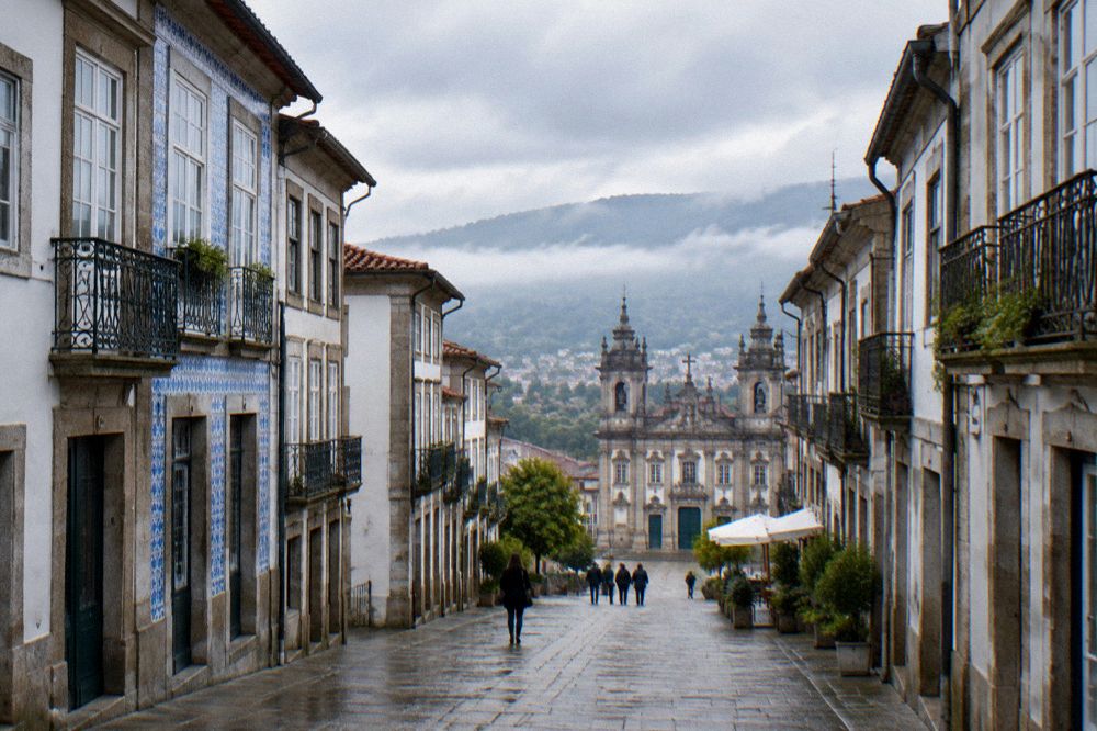 Morning mist over the Braga valley seen from the Bom Jesus hillside