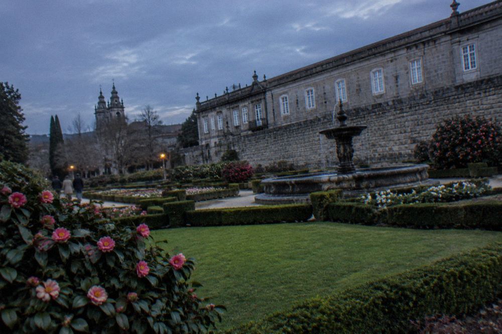 The flower beds and clipped hedges of the Santa Barbara garden beside Braga cathedral