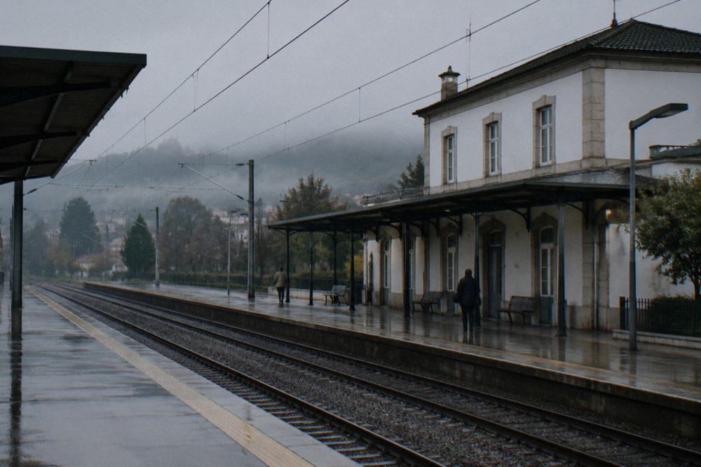 A modern Alfa Pendular train waiting at Porto Campanha station